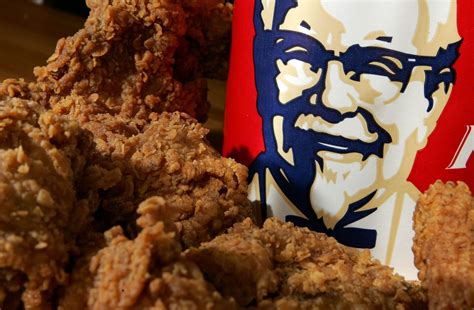 Kfc 60-minute refill policy - TikTok users went into a frenzy after a video creator revealed he could get his KFC bucket refilled free of charge.